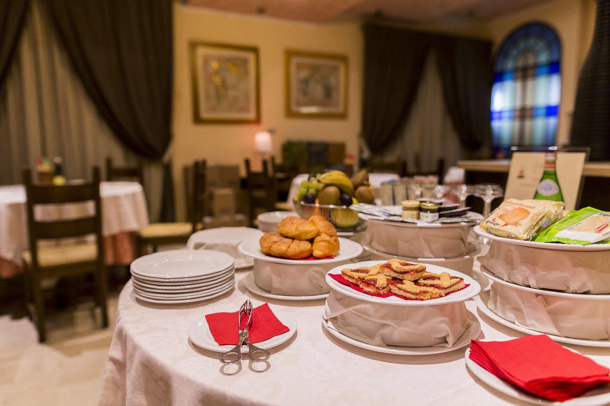 Quari Hotel Restaurant & Pizza Cologna Veneta Buitenkant foto