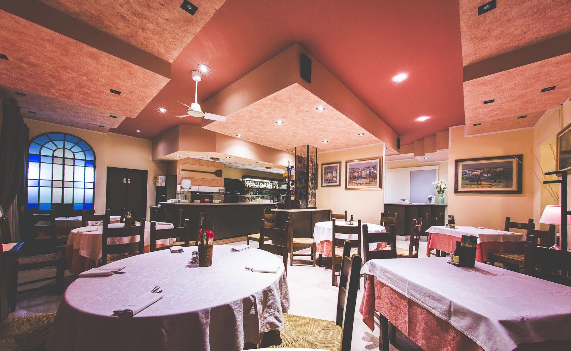 Quari Hotel Restaurant & Pizza Cologna Veneta Buitenkant foto